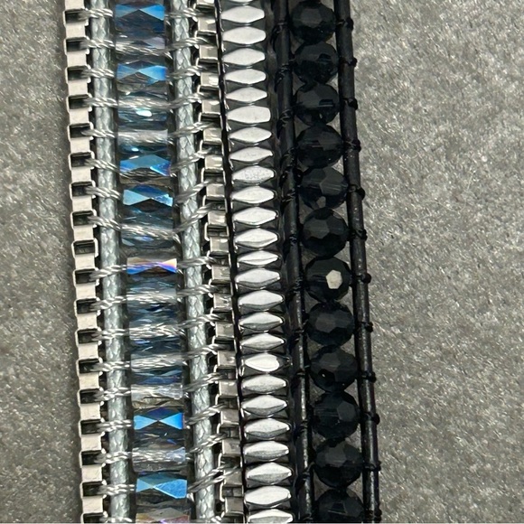 Victoria Emerson Silver tone blue black beaded borealis multi layered bracelet - Picture 6 of 10